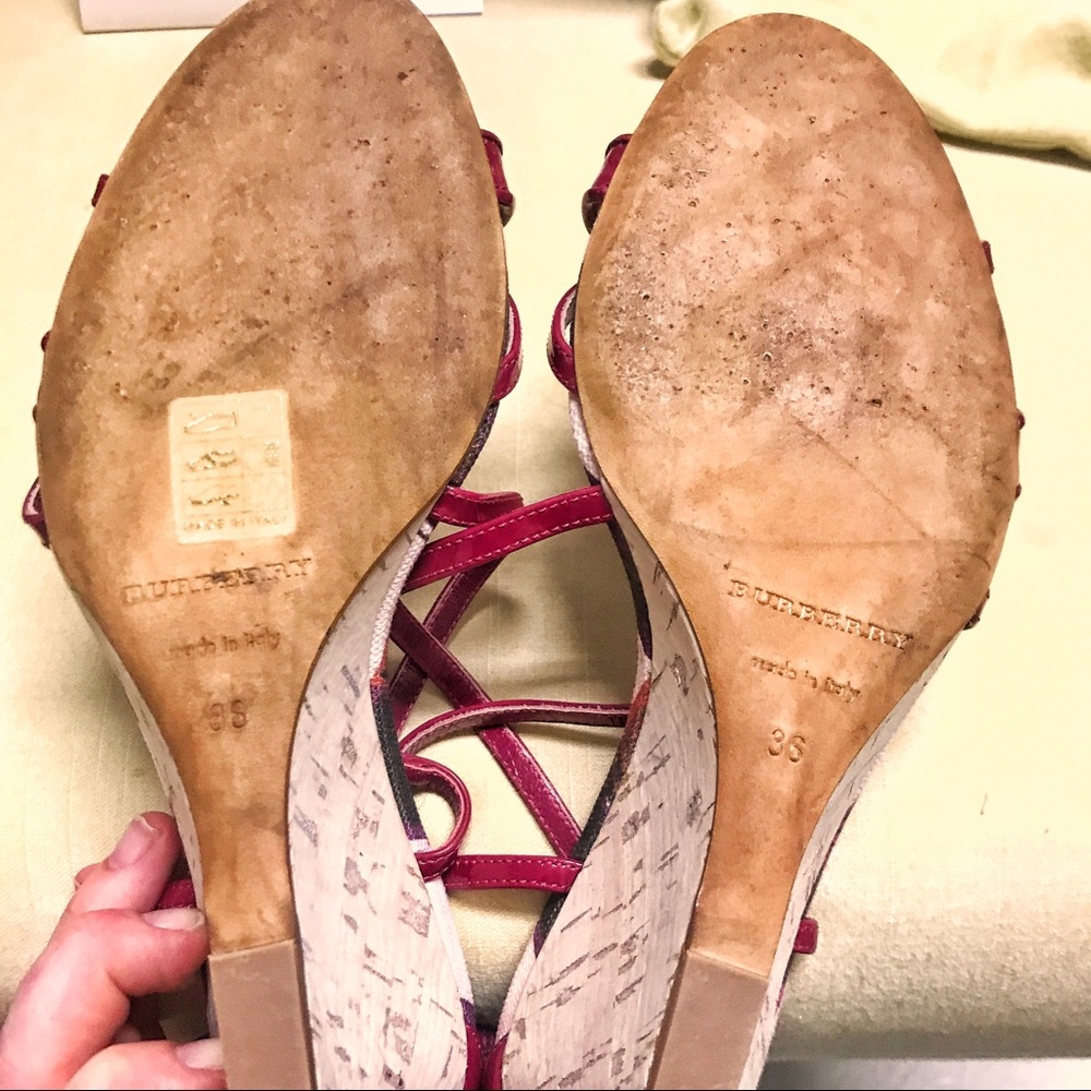 SOLD Burberry Raspberry Summer Canvas Wedges - Picture 5 of 8